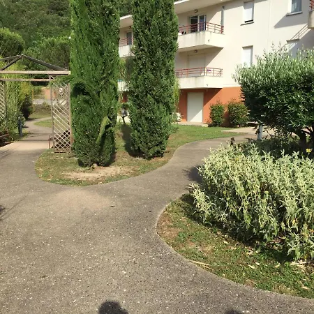 Appartement: Cozy 2-room In