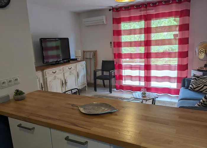 De 41m2 Avec Linges De Maison Et Ménage Compris, 2 Pièces à Pour 2 Personnes Apartamento *